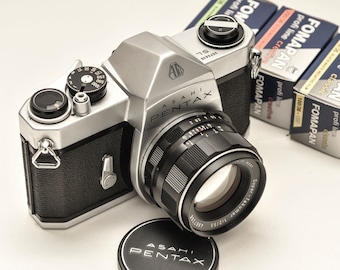 ペンタックスSLフィルムカメラ（55mm f/1.8 SMCタクマーレンズ搭載