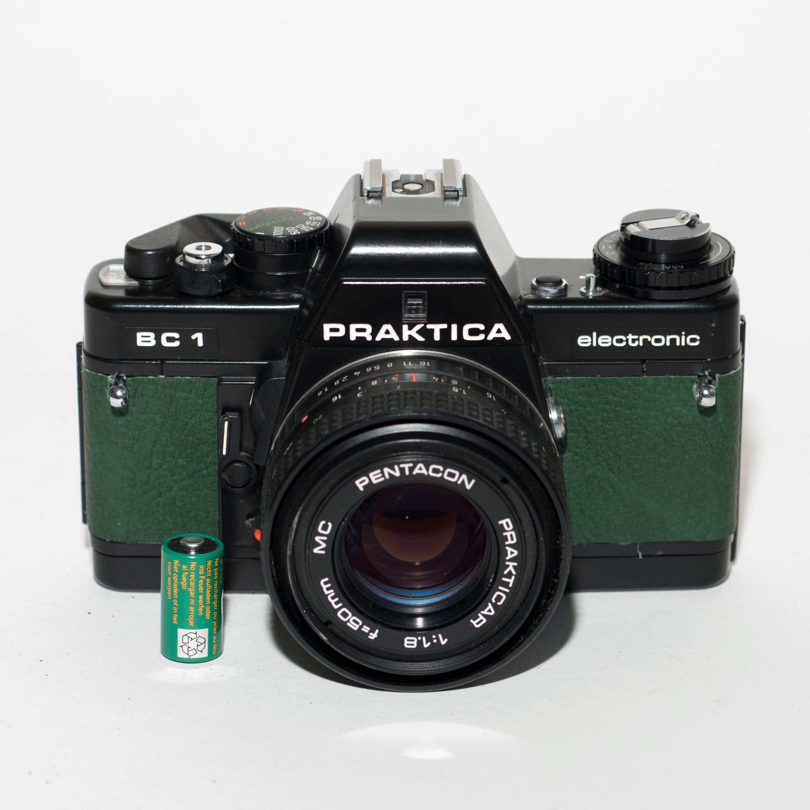 Appareil Photo Numérique Praktica 540Z – Lot Avec Accessoires, Boîte D'origine