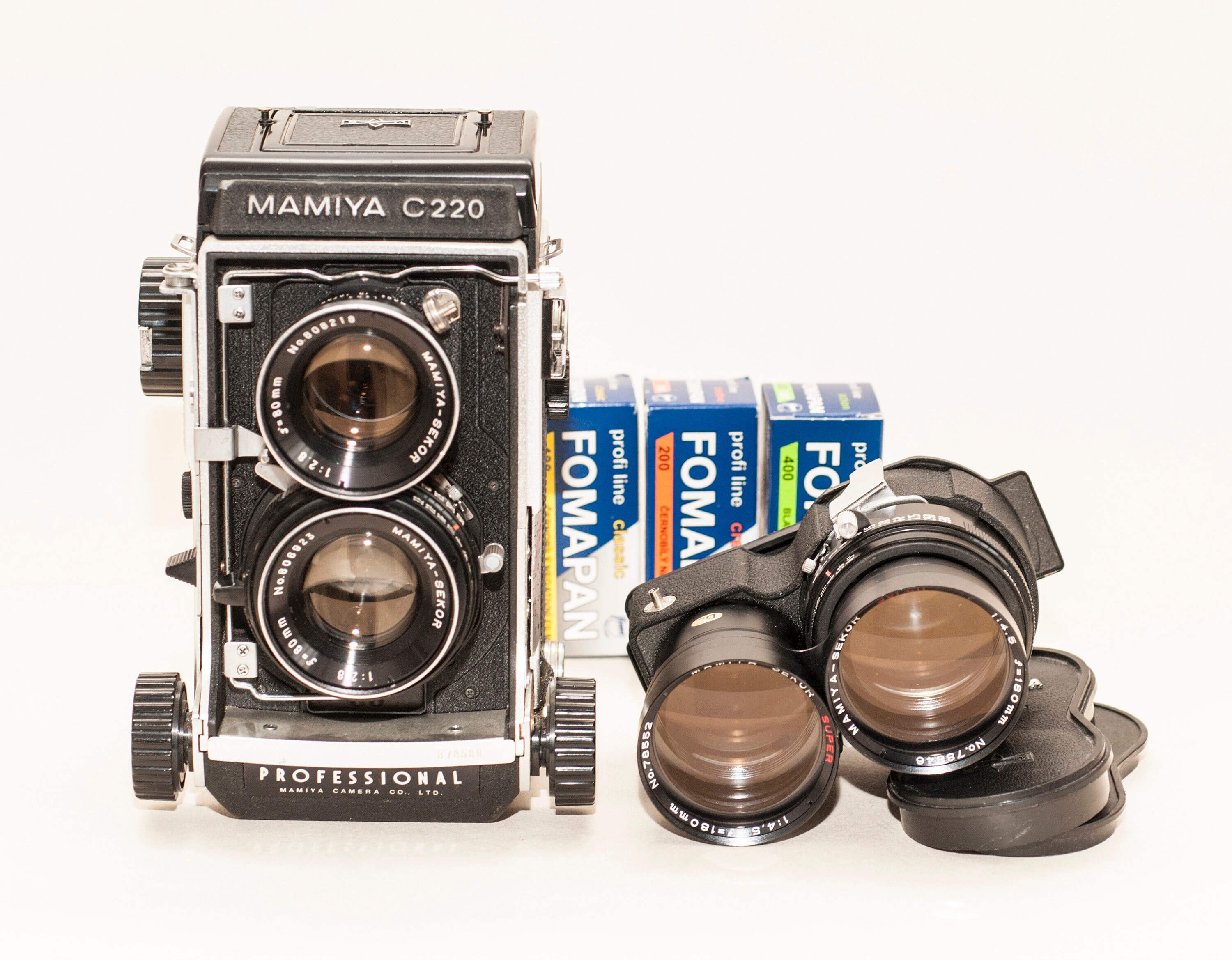 日*9様 MAMIYA C220 PROFESSIONAL il_fullxfull.4086499992_mq7v.jpg