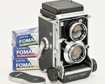 MAMIYA C220 PROFESSIONAL TLR 120 mm film camera with 80 mm f/2.8