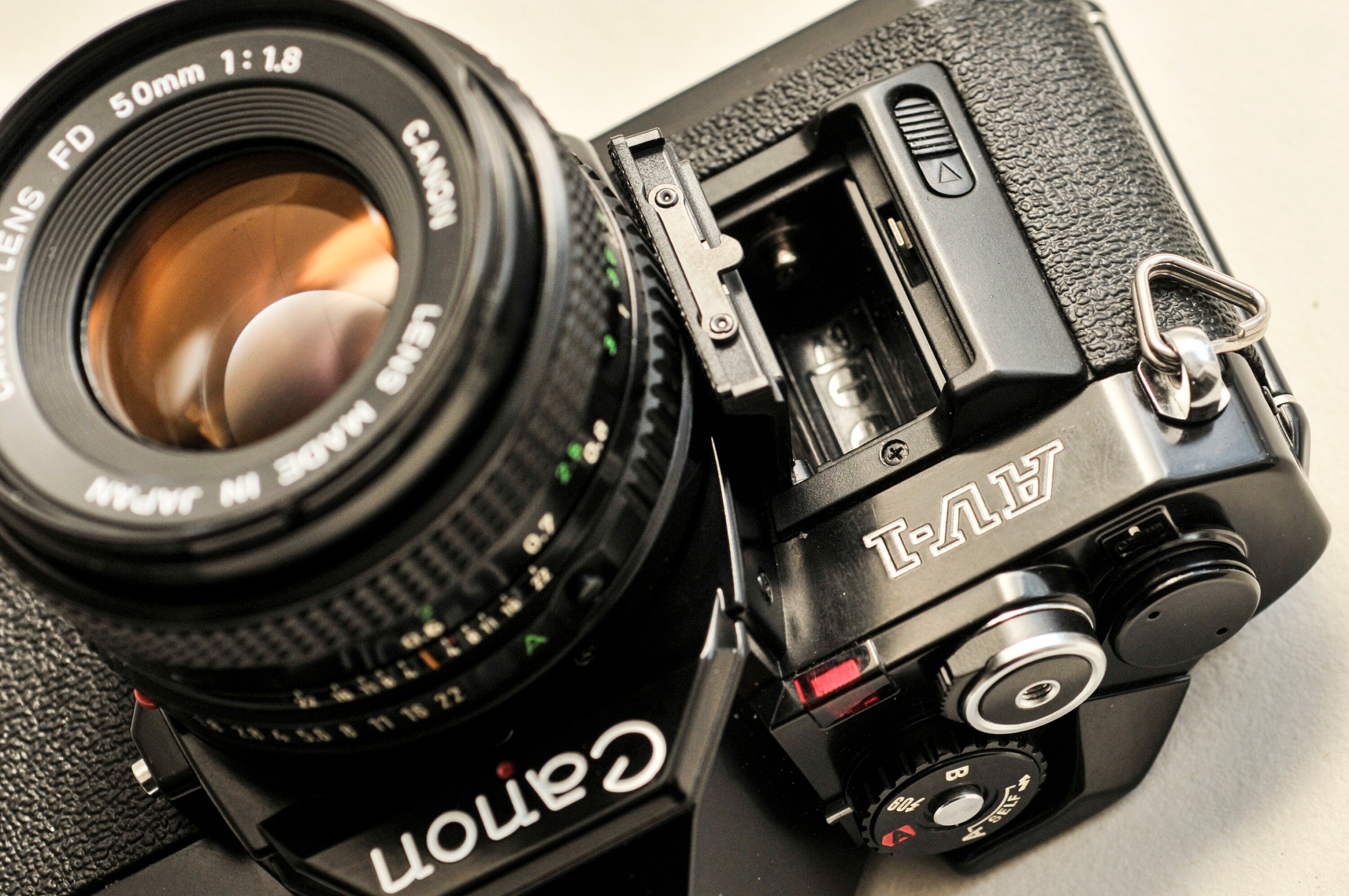 Canon AV-1 ブラック 50mm 一眼レフ フィルムカメラ Amazon | CANON AV-1 | 一眼レフカメラ 通販