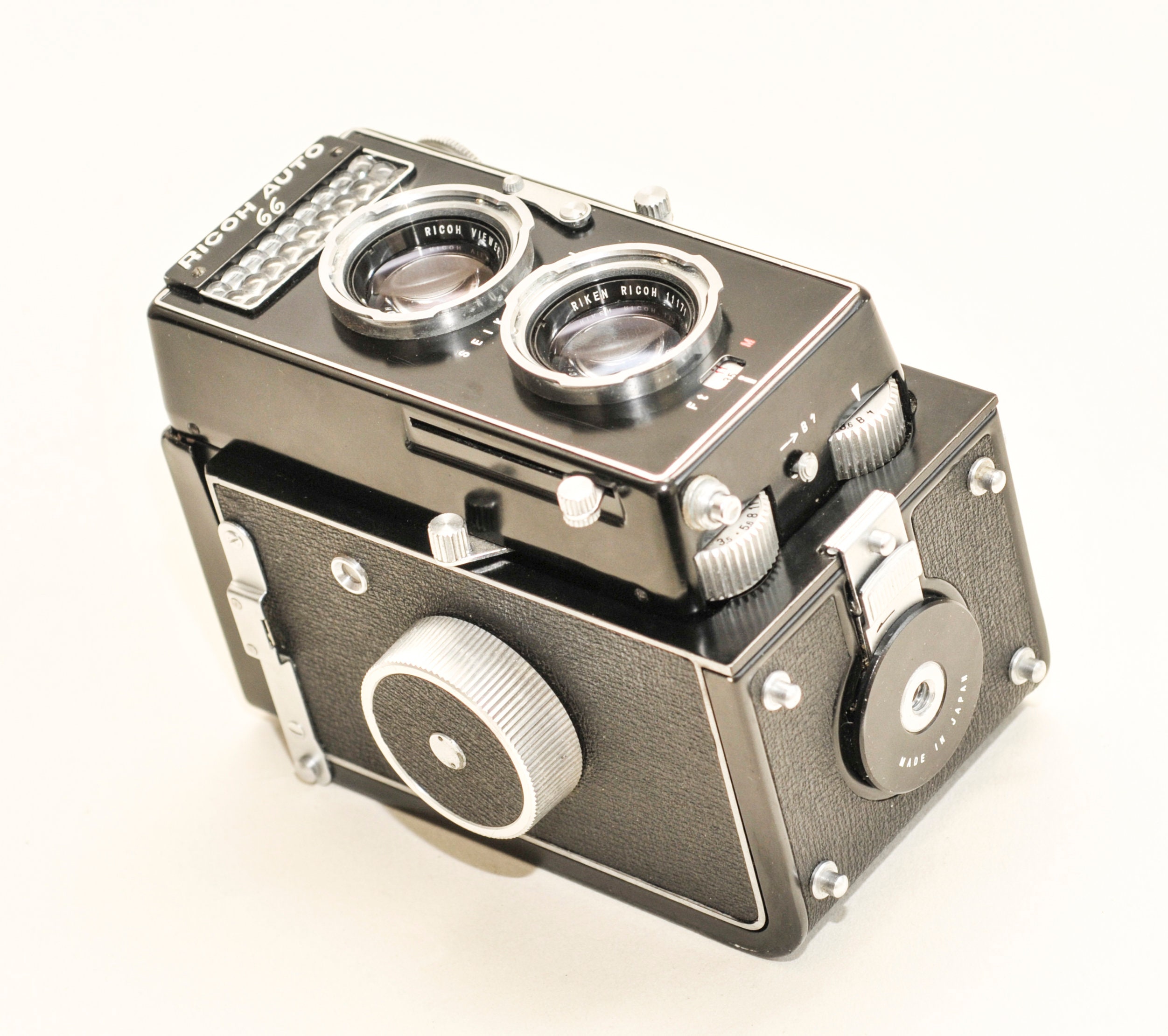 ヴィンテージ リコー オート 66 TLR カメラ：120 フィルム、セレン