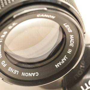 Canon FD SC 135mm f/3.5 Lens with Hard Case