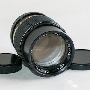 M42 screw mount OPTOMAX lens 135 mm f2.8
