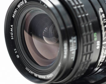 Olympus OM fitting SIGMA wide angle lens 28 mm f2.8 - MACRO
