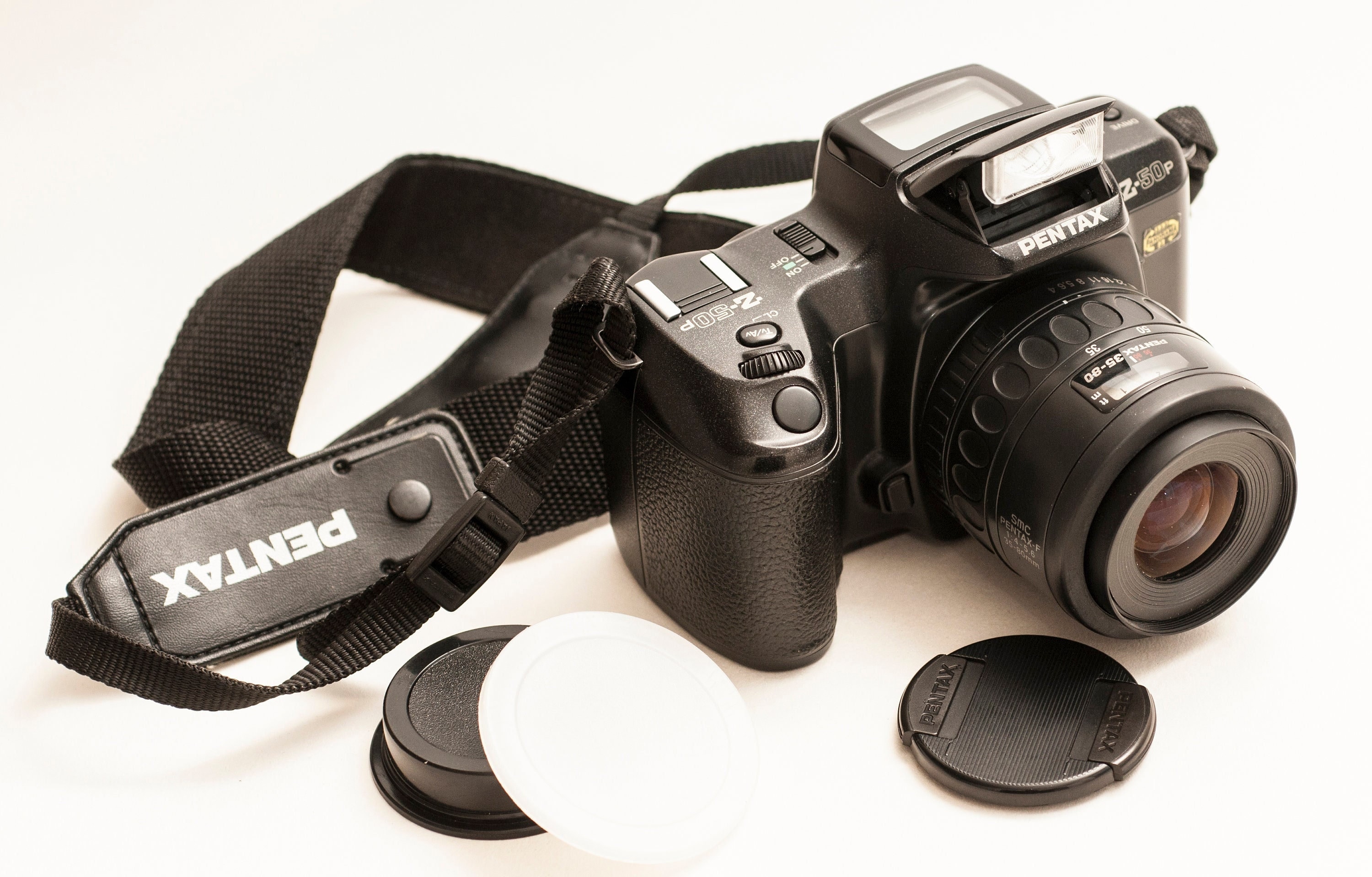 Pentax Z-50-P Film Camera With Pentax Zoom Lens 35-80 Mm F/4