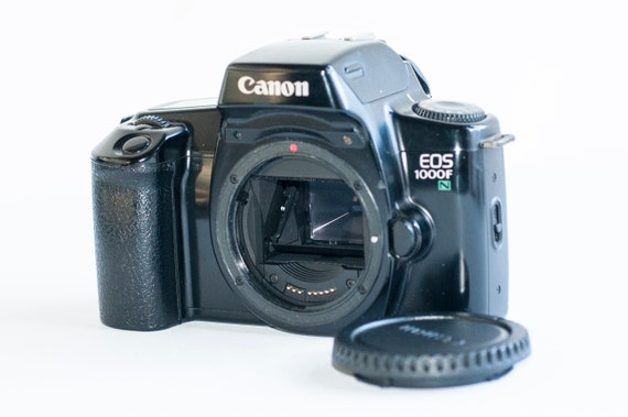 Appareil Photo Canon EOS 1000F - Argentique 35mm - Pour Pièces
