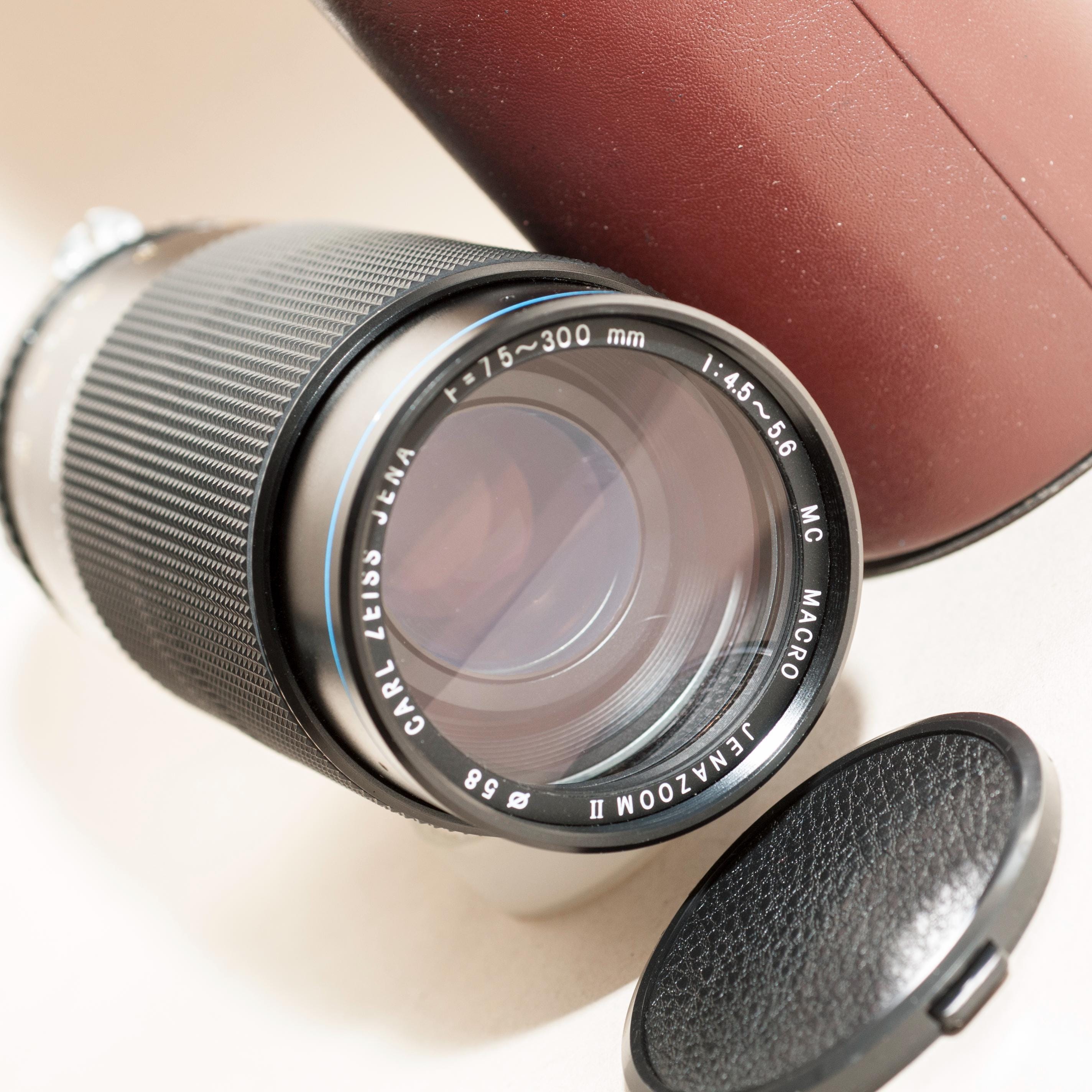 CARL ZEISS JENA Lens Nikon Fitting 75-300 Mm F/4.5-5.6 - Near Mint