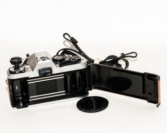 Olympus OM 10 With Zuiko 50 Mmf 1.8 Lens and Manual Adapter. - Etsy