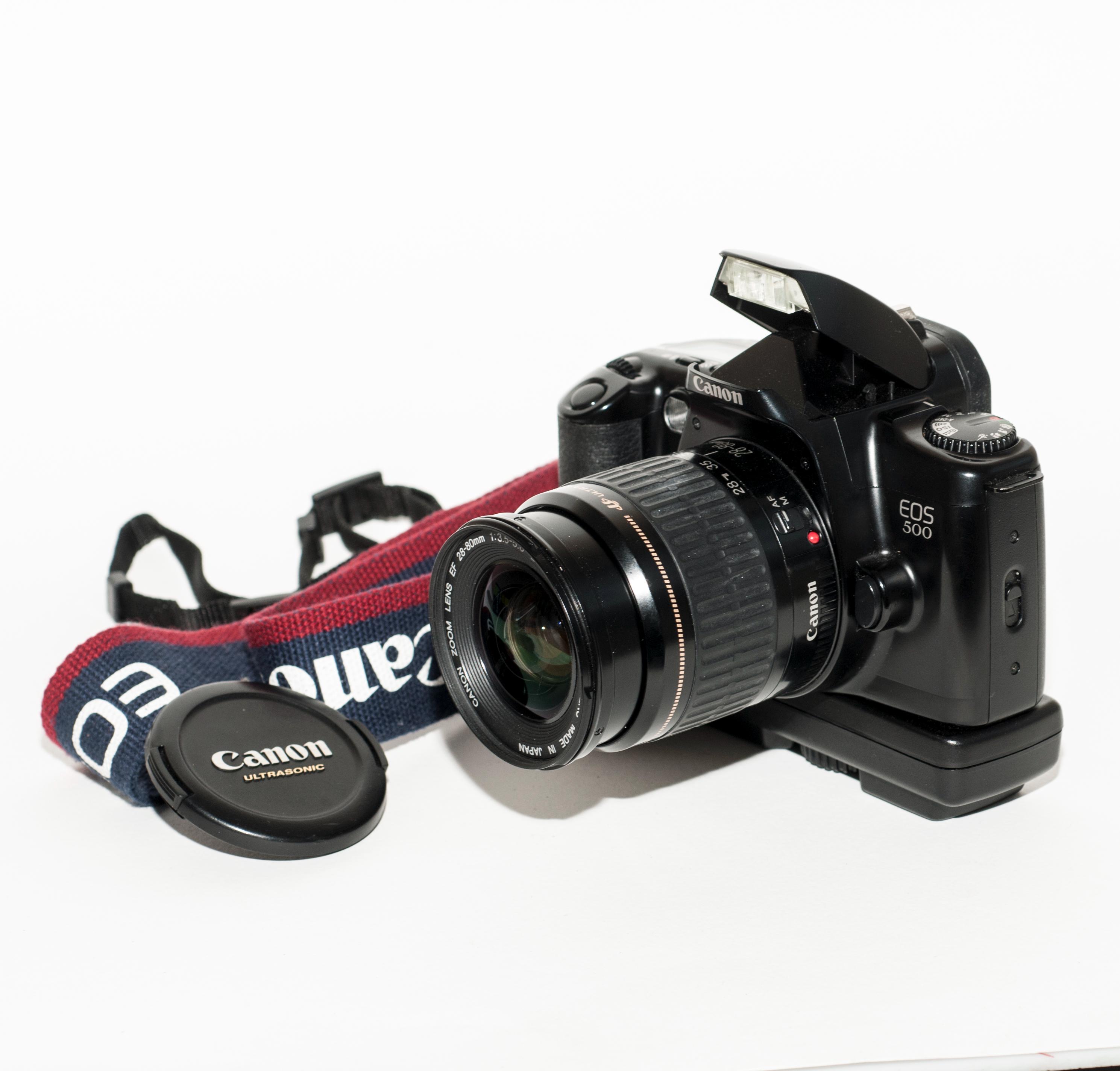 フィルムカメラ Canon EOS500 Canon EOS 500 フィルムカメラ: 28-80 mm レンズ、バッテリーパック