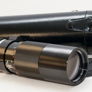 Canon FD fit TAMRON lens 300 mm f/5.6 with case - near mint.