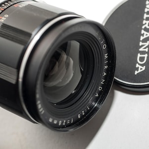MIRANDA wide angle lens 28 mm f 2.8 - MINT - boxed.
