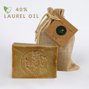Naturalne mydło w kostce Aleppo z 40% olejem laurowym, w 100% oryginalne, ręcznie robione, tradycyjne, 200 g, z bezpłatną torebką Natural Soap Saver w prezencie