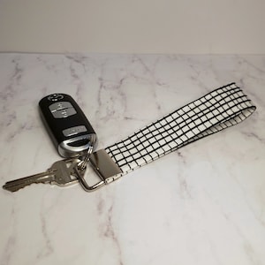 Black and White Grid Wristlet Key Fob | Keychain