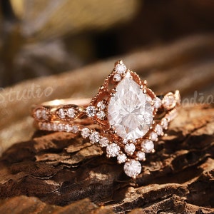 Vintage Moissanite Engagement Ring Set Rose Gold Unique Moissanite Bridal Ring Set Diamonds Cluster Rings Anniversary Gift For Her Custom