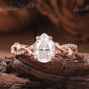 Pear Moissanite Engagement Ring Solid Gold Unique Leaves Ring Moissanite Ring Vintage Rings Diamond Rings Anniversary Handmade Jewelry Gifts