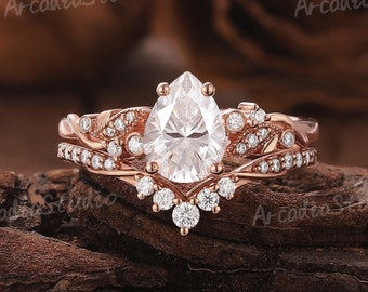 Vintage Pear Moissanite Engagement Ring Set Unique Rose Gold Diamond Curved Wedding Band Floral Ring Delicate Promise Rings For Women
