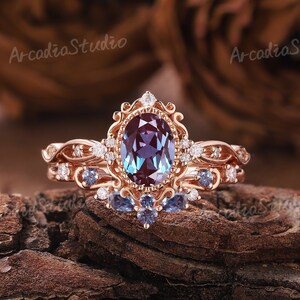 Unique Alexandrite Engagement Ring Set Vintage Rings Rose Gold Ring Moissanite Wedding Ring Set Alexandrite Ring Set Promise Rings for Women