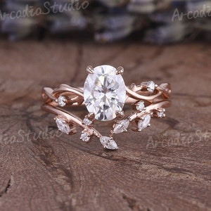Vintage Oval Cut Moissanite Engagement Ring Set Uniqied Leaf and Vine Twisted Design Ring Aet Deco Rose Gold Marquise Moissanite Bridal Set