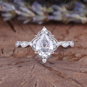 Pear Cut Moissanite Engagement Ring White Gold Vintage Natural Diamond Ring Art Deco Cluster Moissanite Wedding Ring Women Anniversary Gift