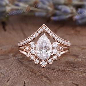 Vintage Moissanite Engagement Ring Set Pear Cut Rose Gold Unique Cluster Moissanite Bridal Set Art Deco Milgrain Moissanite 3pcs Bridal Ring