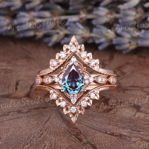 Vintage Alexandrite Engagement Ring Set Stacking Matching Wedding Rings Unique Leaf Moissanite Rose Gold Wedding Band Bridal Set For Women