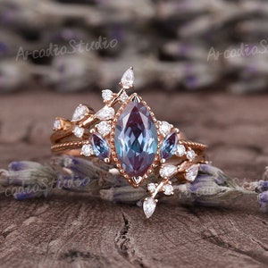 Unique Alexandrite Engagement Ring Set Rose Gold Ring Moissanite Cluster Ring Marquise Alexandrite Ring Vintage Ring Promise Rings for Women