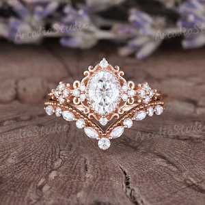 Vintage Moissanite Engagement Ring Set Unique Rose Gold Filigree Diamond Cluster Wedding Ring Moissanite Cluster Wedding Band For Women