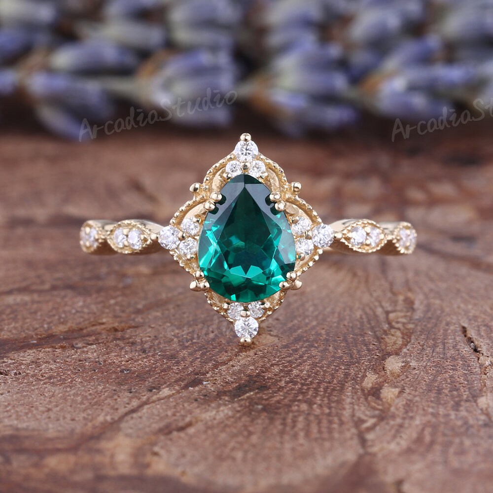 Vintage Pear Shaped Emerald Engagement Ring Yellow Gold Moissanite Cluster Ring Art Deco Milgrain Bridal Ring Custom Anniversary Jewelry