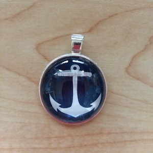 Large Anchor Pendant