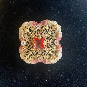 Vintage Czechoslovakian red stone brooch. Square gilt metal.Intricate detail