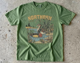 Retro Marsh Ducks T-Shirt: Wildlife Graphic Tee - Nature Lover Gift,