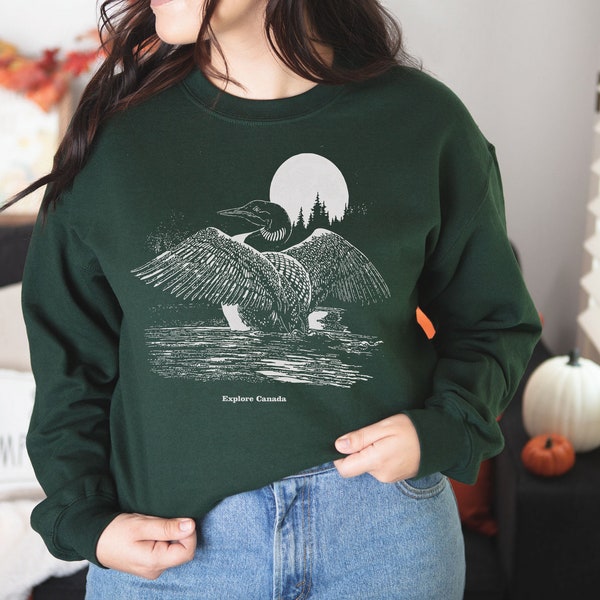 Vintage style Canada Loon Sweater, Nature Retro style sweater, Vintage Crewneck, Explore Canada Loon Unisex Sweater, Gifts for Her or Him