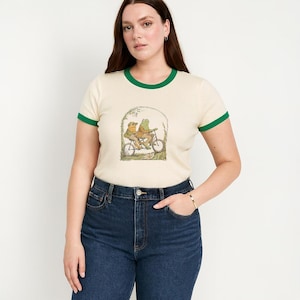 Camiseta Frog and Toad Ringer: Gráfico retro de los 90, regalo para amantes de los libros
