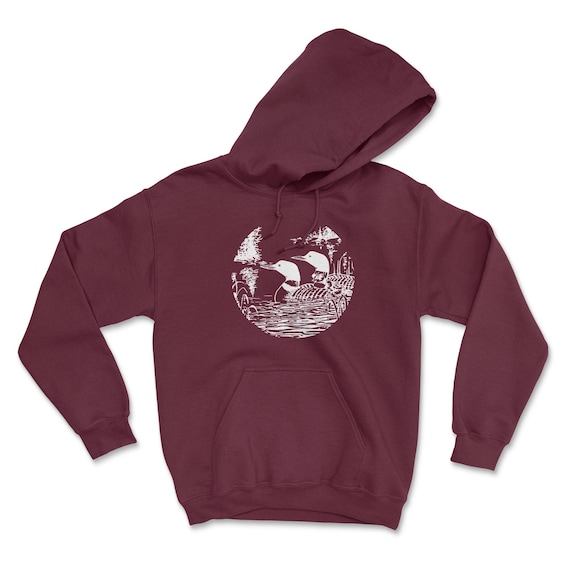 Vintage Loon Pullover Hoodie: Unisex Retro Nature Sweater