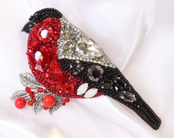 Bird snow brooch Fashion brooch Women jewelry Brooch with crystals beads artificial leather metal Decorative bird Beautiful brooch