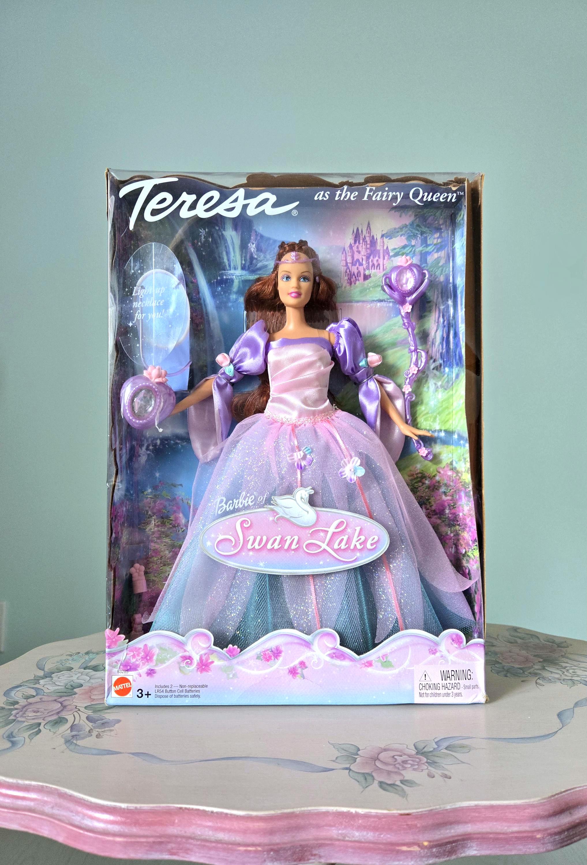 Barbie El lago de los cisnes Teresa como reina de las hadas Muñeca