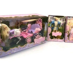 Lote de 3: Muñeca Barbie Rapunzel con cepillo musical para el cabello 2001, Ken Rapunzel, carruaje 2001 y Barbie Rapunzel Barbie Show Muñeca Barbie vintage Regalo