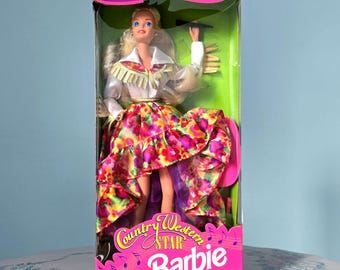 CANADIAN Barbie バービー人形 カナダのバービー - Etsy 日本