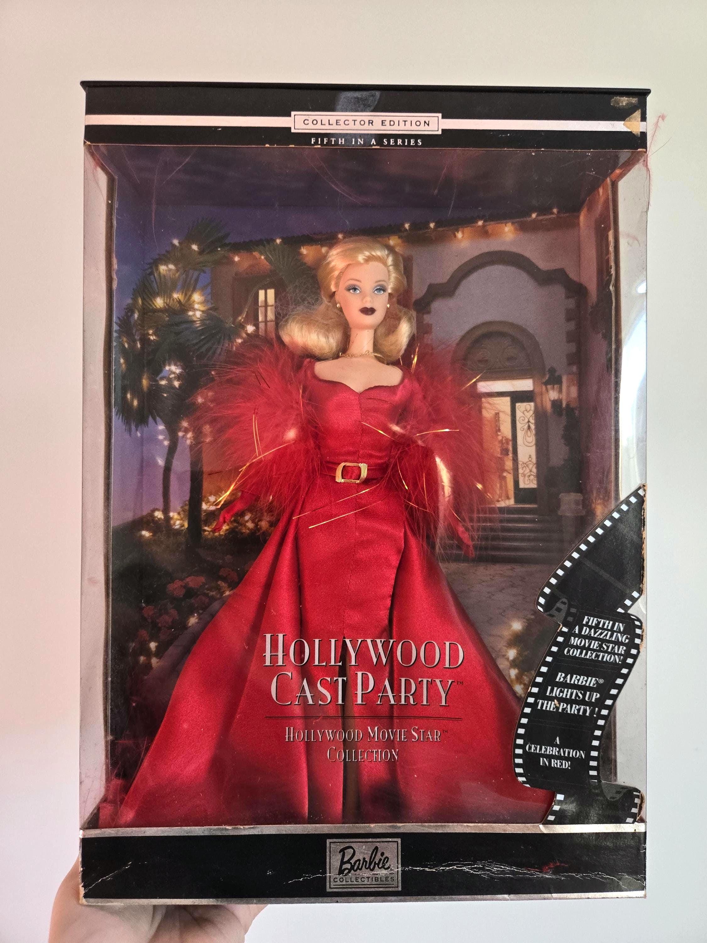 barbie movie red dress Loveeee this . . @threadz.barbie repost