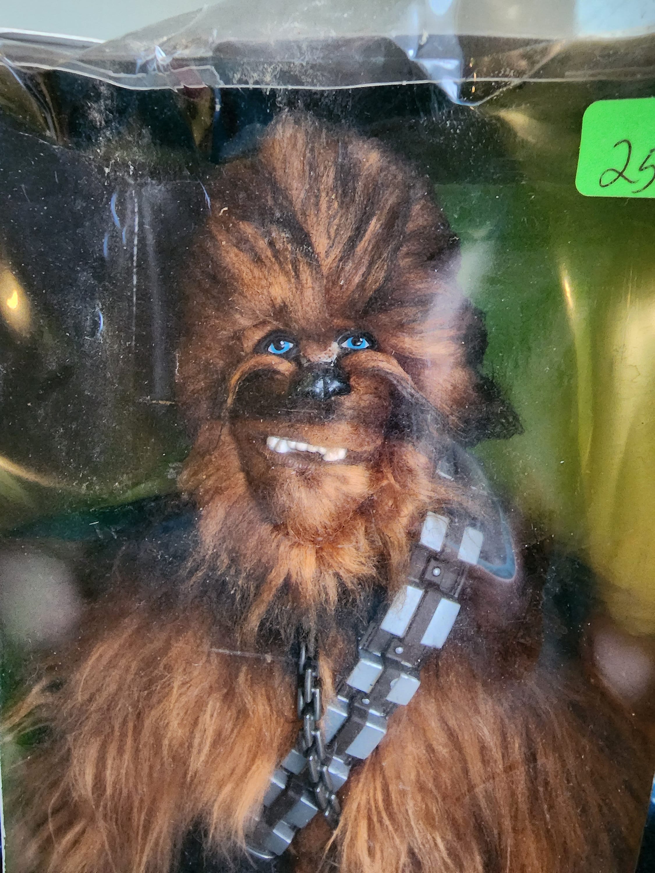 Máscara de Chewbacca é vendida por R$ 333 mil em leilão nos EUA - TV e  Lazer - Extra Online