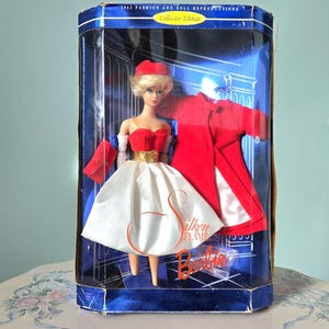 DAMAGED BOX Barbie Silken Flame Re- Issue of Barbie 1962 y Vintage Barbie Doll Blonde  White Old Barbie Ponytail Barbie 60 Gift For Mom