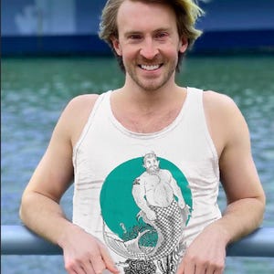 Ocean Bottoms --- HUNKY MERMAN Gay Grafik Tank Top