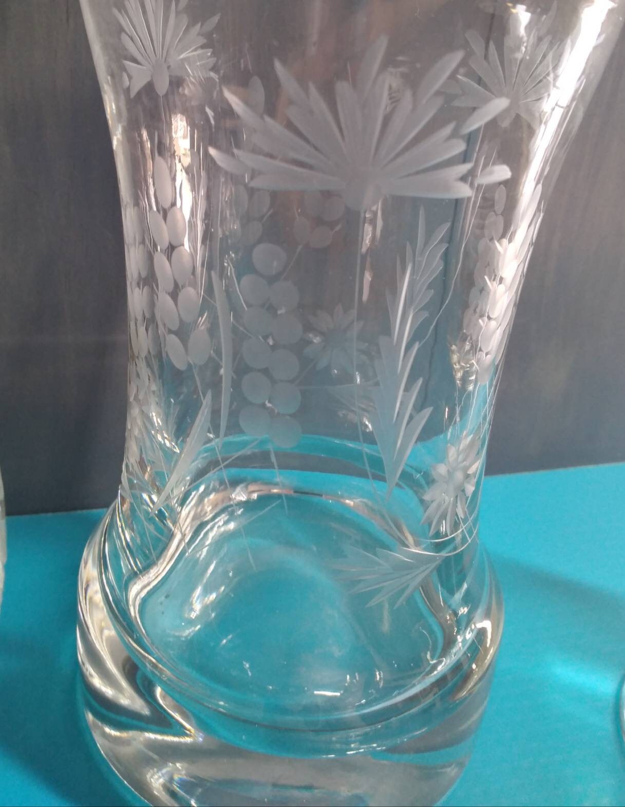 Vintage Etched Glass Decanter With 2 Glasses Etsy UK