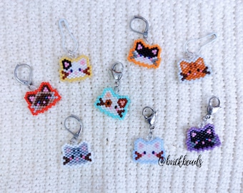 Beaded Cats Stitch marker / Progress Keeper for Knitting Crochet / Gift for Knitter / Animal Charm