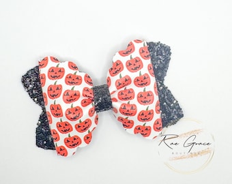 Pumpkin Hair Bow/ Halloween Hair Bow