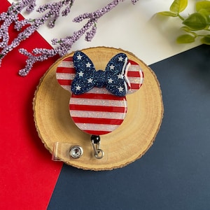 Bobine d'insigne patriotique Minnie / Porte-badge Disney 4 juillet / Porte-badge américain