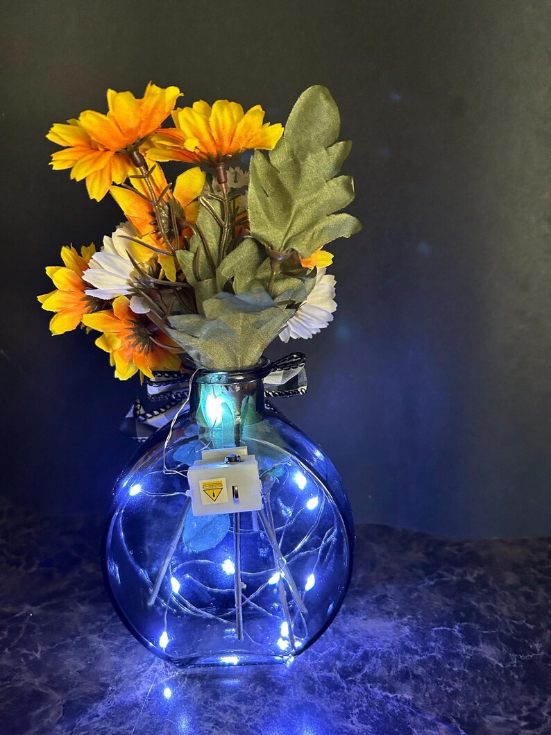Sunflower Arrangement in Glass Vase With Fairy Lights - Etsy