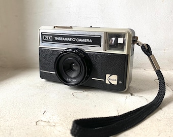 Vintage Kodak Instamatic 77x Camera: 1970s Analog Photography