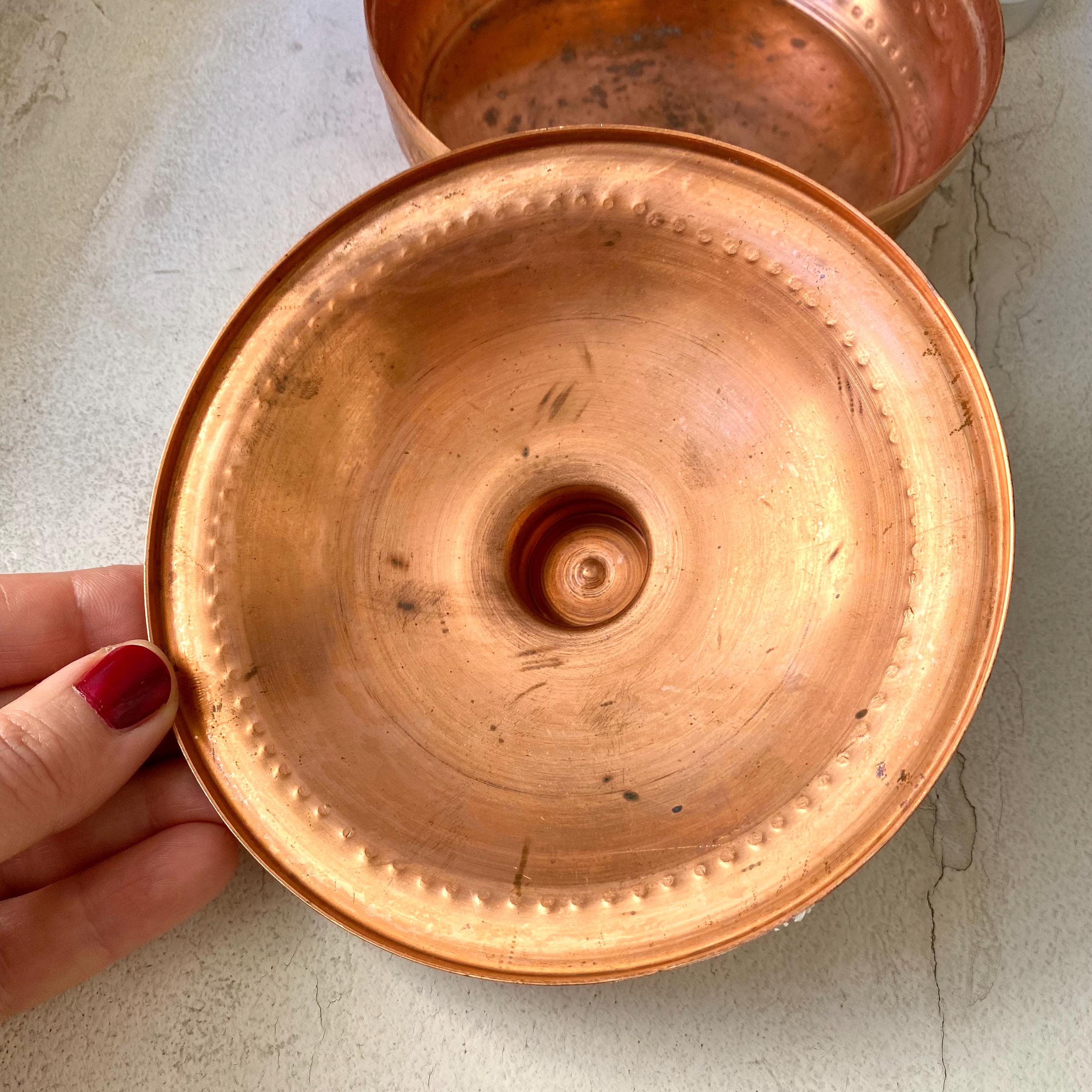 銅製装飾ボウル 蓋付き　ビンテージ ヴィンテージ銅製ボウル（蓋付き）：金属製キッチン収納 - Etsy 日本